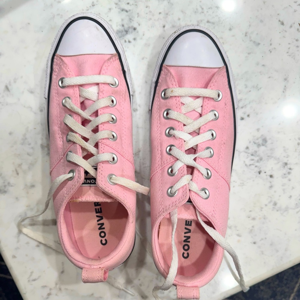 Pink Converse All Stars